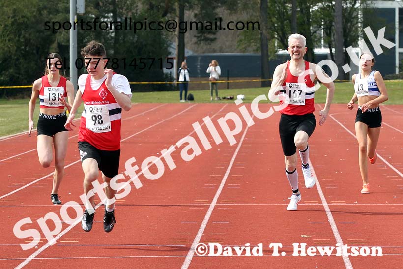 200 metres, 2021 NECAA Open Graded Meeting, Morpeth. Photo: David T. Hewitson/Sports for All Pics